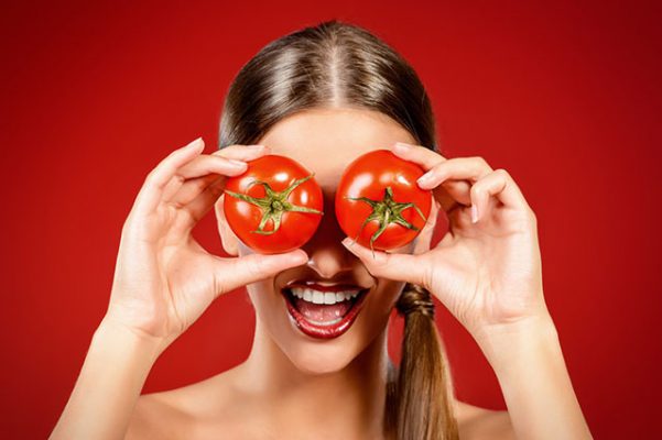 [Góc chia sẻ] 3 phương pháp làm trắng da toàn thân với cà chua