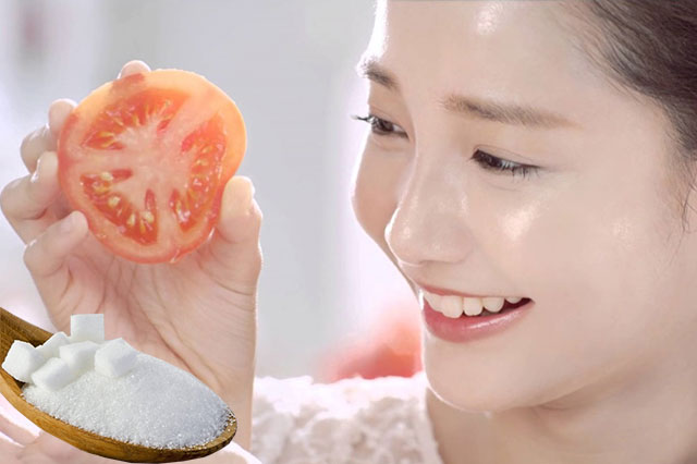 Làm trắng da toàn thân với cà chua và đường đơn giản, hiệu quả tại nhà