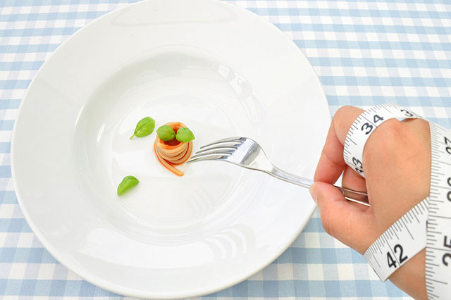 Sử dụng thực phẩm giàu Protein giảm cân giúp kiểm soát cơn thèm ăn tốt hơn