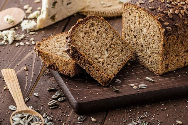Bánh mì đen – Bánh mì giảm cân được ưa chuộng nhất hiện nay