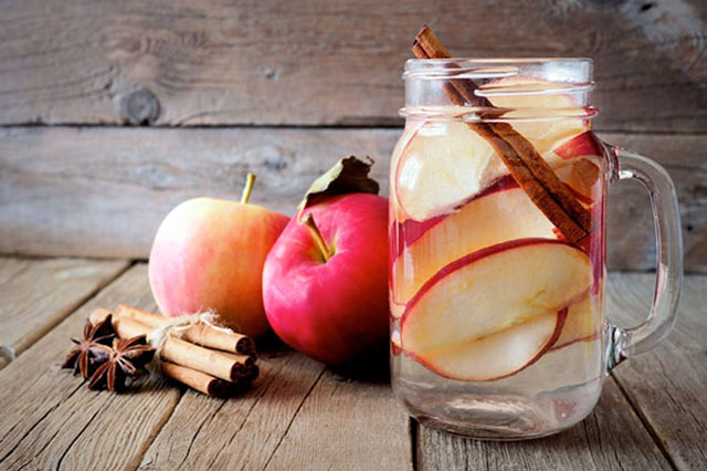 Detox nước quế và táo thơm ngon, bổ dưỡng