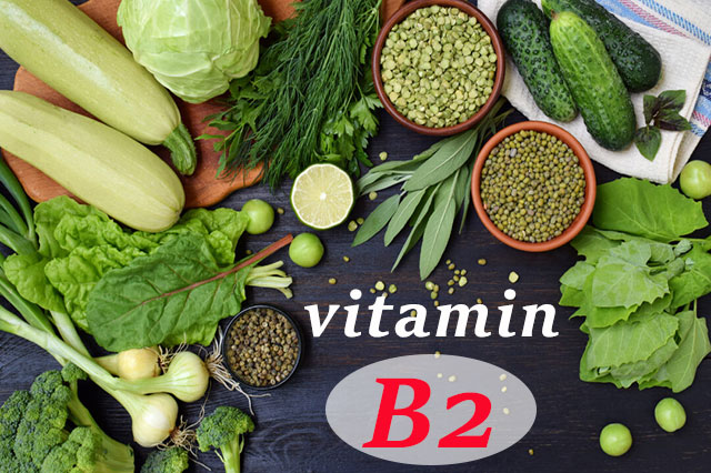 Vitamin B2 có nhiều trong các loại rau xanh, hoa quả