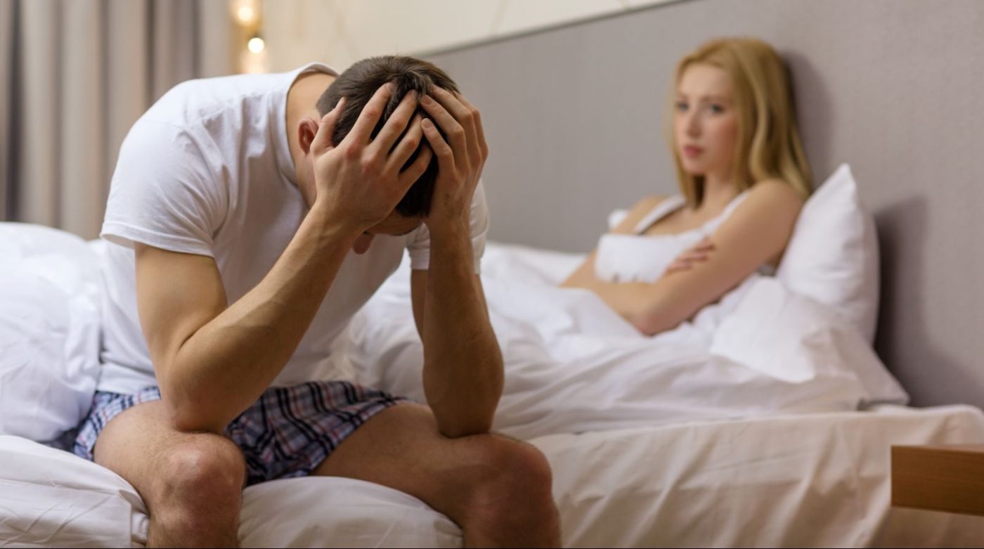 Dấu hiệu sinh lý yếu: rối loạn cương dương, xuất tinh sớm, giảm ham muốn...